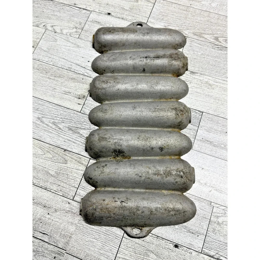 Vintage‎ Corn Bread Pan Cast Aluminum 7 Stick Cornbread Mold